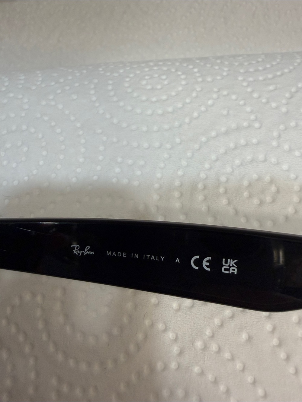 Ray-Ban Black Frame Sunglasses with Green Lenses - Picture 3 of 4
